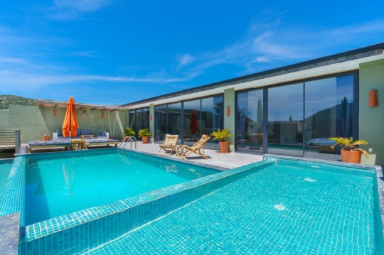 Villa Stay 1