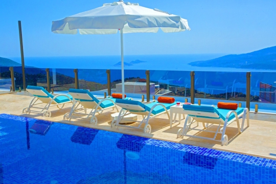 Villa White Smith, Özel havuzlu jakuzili hamamlı saunalı kapalı havuzlu lüks villa.