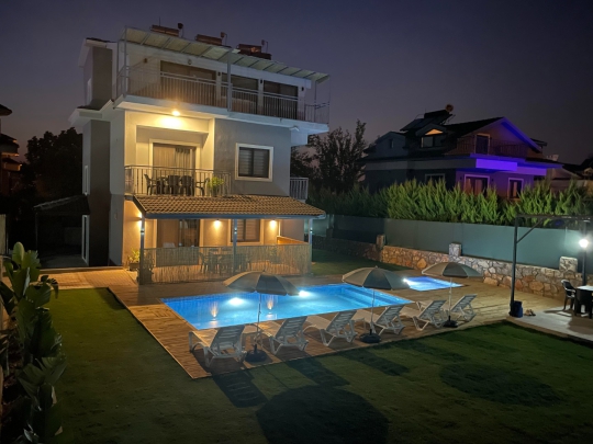 Villa Deep