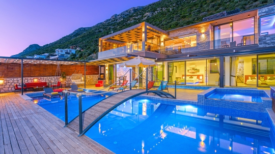 Villa Ada, Özel havuzlu jakuzili muhafazakar saunalı kapalı havuzlu villa